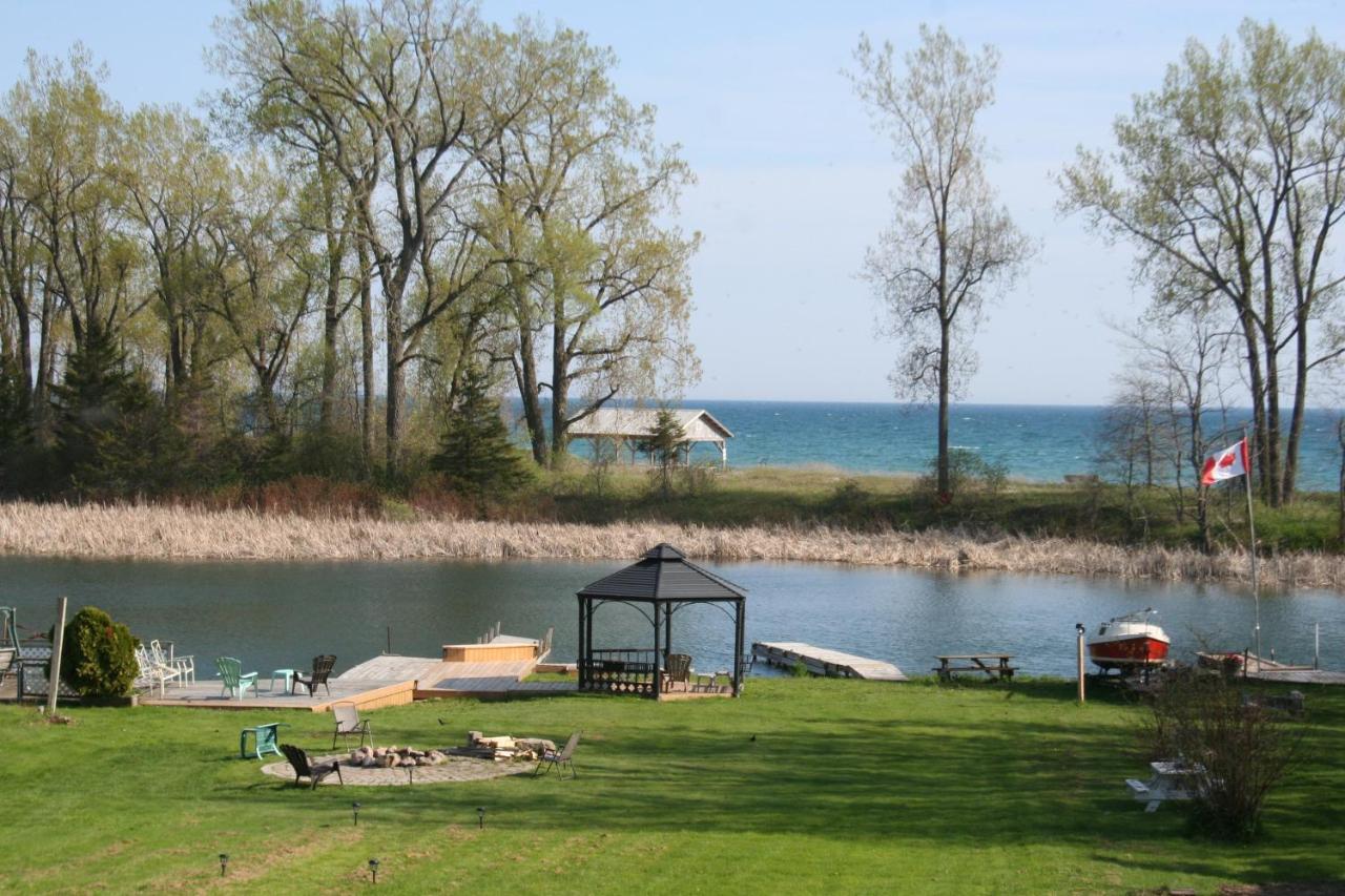 Hadovka Lakeside Inn Веллінґтон Екстер'єр фото